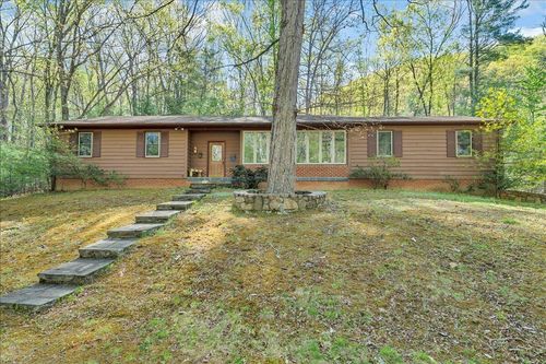 3878 Harborwood Rd, Salem, VA, 24153-5734 | Card Image