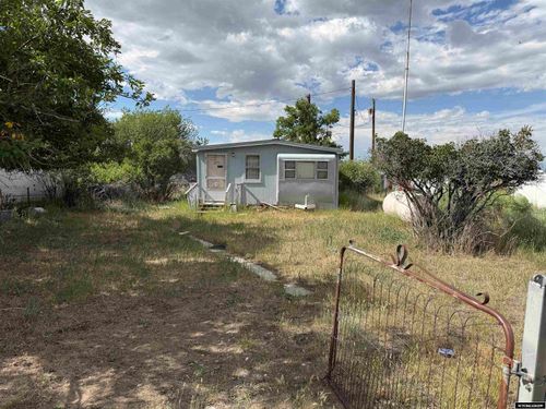 111 E River St, Saratoga, WY, 82331 | Card Image