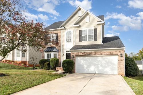 10119 Fieldstone Ct, Charlotte, NC, 28269-2007 | Card Image