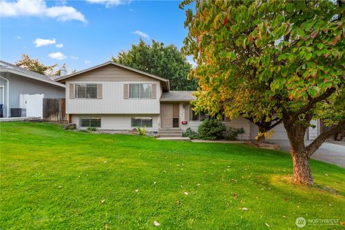 1408 Bel Air Dr, East Wenatchee, WA, 98802-4621 | Card Image