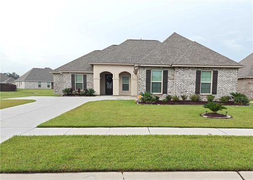 6464 Soaring Dr, Gonzales, LA, 70737-8652 | Card Image