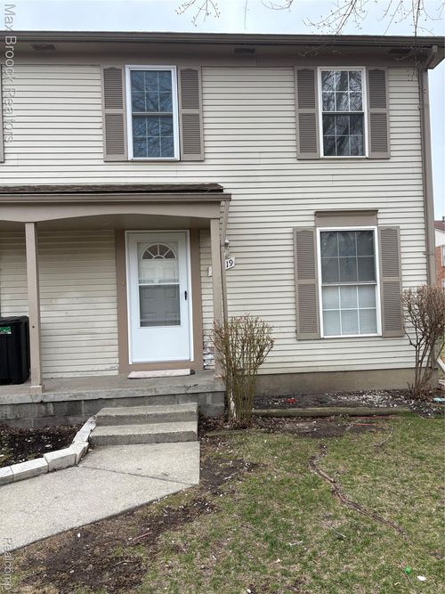 35519 Turner Dr, Sterling Heights, MI, 48312-3666 | Card Image