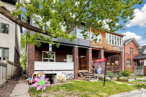 395 Rhodes Avenue, Toronto, ON, M4L3A6 | Card Image