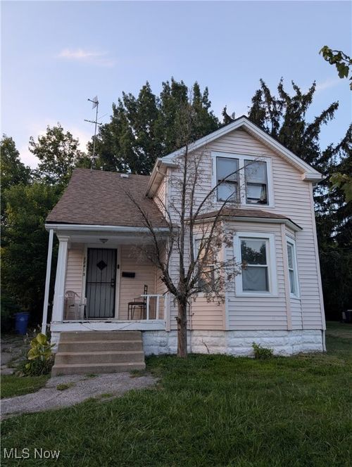 12413 Ferris Ave, Cleveland, OH, 44105-5424 | Card Image