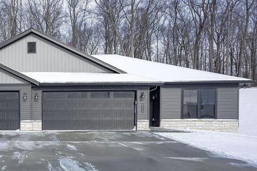 112 Roanoke St, Mount Vernon, OH, 43050-7801 | Card Image