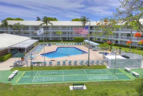 c312-5200 Ne 24th Ter, Fort Lauderdale, FL, 33308-3975 | Card Image
