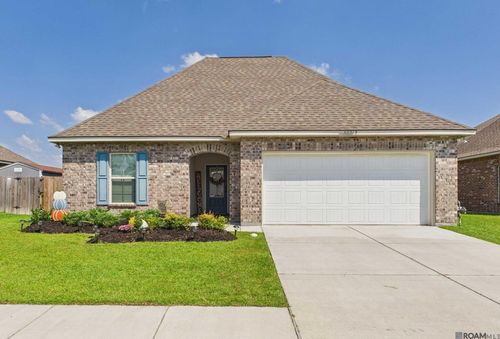 40212 Maddie Dr, Prairieville, LA, 70769-6812 | Card Image