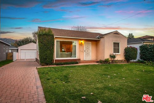 702 N Reese Place, Burbank, CA, 91506 | Card Image