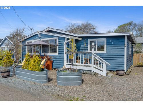 211 S 2nd Ave, Rockaway Beach, OR, 97136-9419 | Card Image