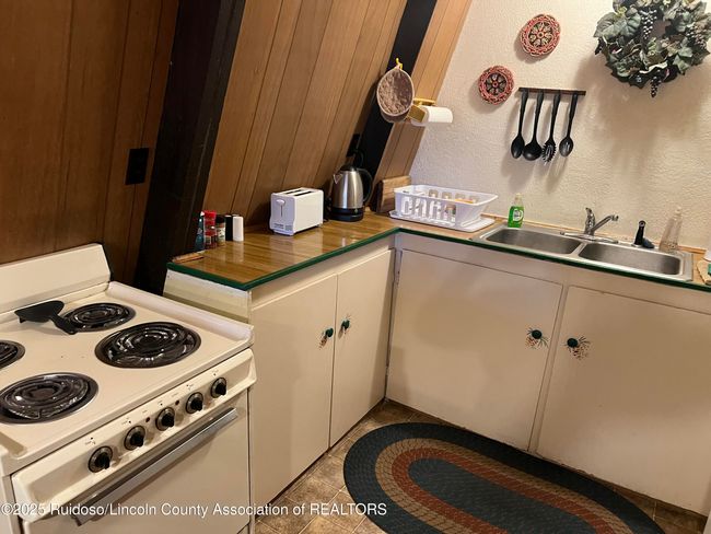 204 Swallow Dr, House other with 2 bedrooms, 2 bathrooms and null parking in Ruidoso NM | Image 10