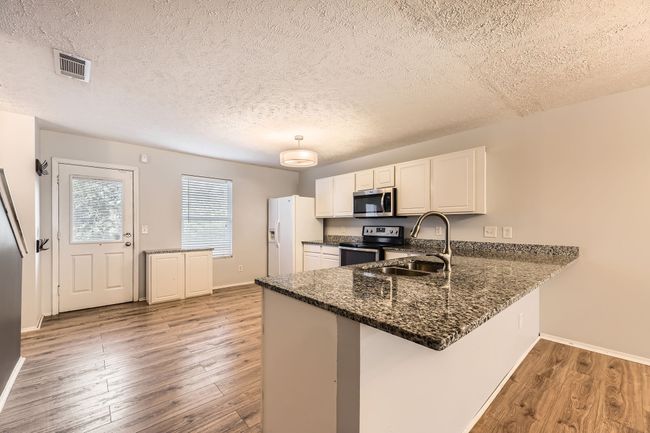 5853 Monroe Xing, Townhouse with 2 bedrooms, 3 bathrooms and 2 parking in Antioch TN | Image 10
