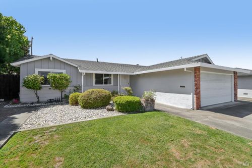 331 E Pacific Ave, Fairfield, CA, 94533-2226 | Card Image