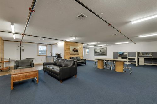 3-1 Bay St, Wolfeboro, NH, 03894-4320 | Card Image