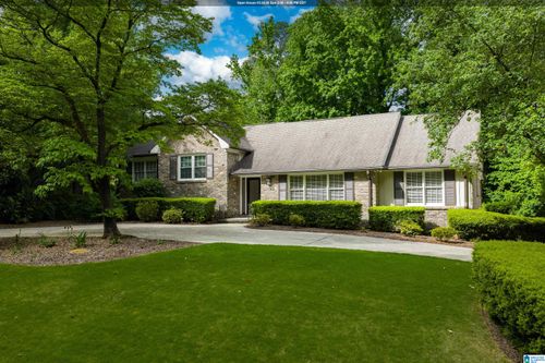 2237 Royal Crest Dr, VESTAVIA HILLS, AL, 35216-3742 | Card Image