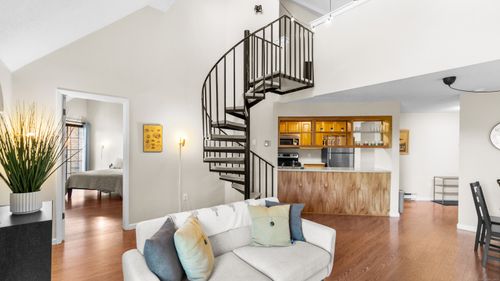 apt-17-38 N Main St, West Hartford, CT, 06107-1905 | Card Image