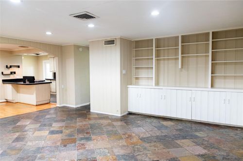 5564 Aspen St, Bellaire, TX, 77401-4829 | Card Image