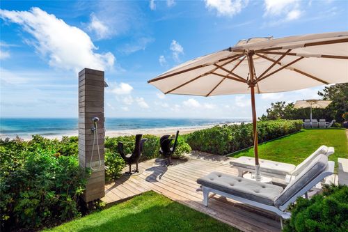 33 Lily Pond Ln, East Hampton, NY, 11937-8456 | Card Image
