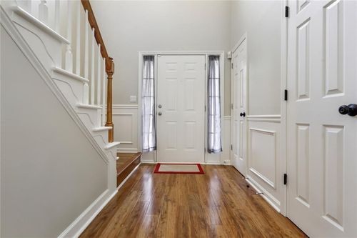 4905 Weathervane Dr, Alpharetta, GA, 30022-1406 | Card Image