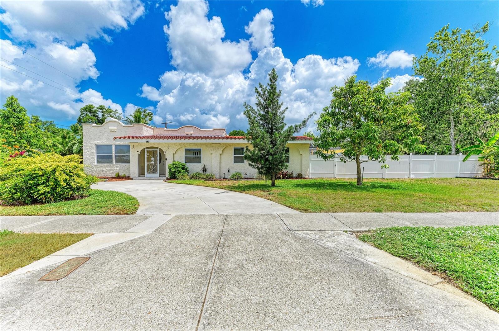 Residential in PALMETTO 2