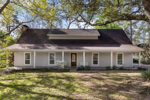1 Cape Chestnut Dr, The Woodlands, TX, 77381-2906 | Card Image