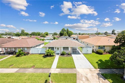 2628 Bay Adams Dr, Marrero, LA, 70072-5318 | Card Image