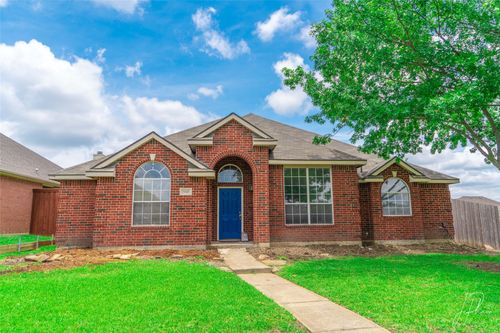 1945 Clifton Dr, Mesquite, TX, 75149-5491 | Card Image