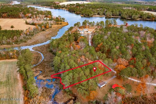 2 White Hall Rd, Arapahoe, NC, 28510-9767 | Card Image