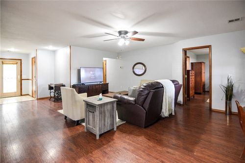 601 Garland Pl, Lowell, AR, 72745-9770 | Card Image