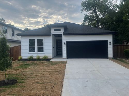 1717 Poplar St, Dallas, TX, 75215-4071 | Card Image