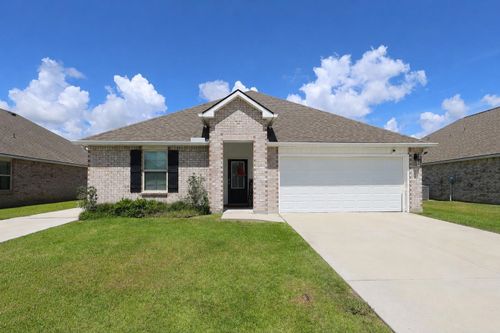 254 Darwen Dr, Raceland, LA, 70394-3668 | Card Image