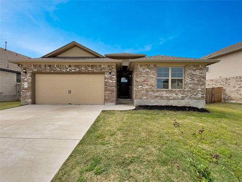 137 Periwinkle Ln, Bastrop, TX, 78602-2237 | Card Image