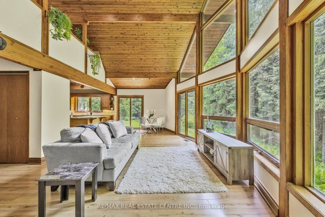 293432 Eighth Line, House other with 5 bedrooms, 2 bathrooms and 14 parking in Amaranth ON | Image 5