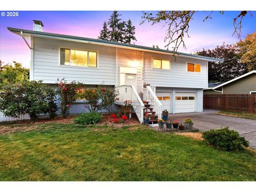 15016 Ne 74th St, Vancouver, WA, 98682-5151 | Card Image
