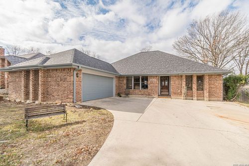 1982 Palace Dr, New Braunfels, TX, 78130-8336 | Card Image