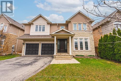 425 Burloak Drive, Oakville (BR Bronte), ON, L6L6W8 | Card Image