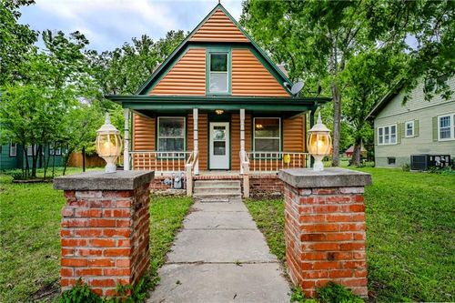 421 N 12th St, Fredonia, KS, 66736-1607 | Card Image
