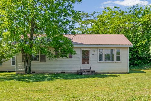 400 Highland Cir, Clarksville, TN, 37043-4831 | Card Image
