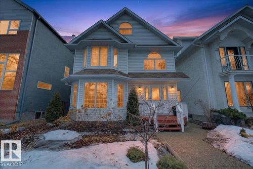 9615 101 St Nw, Edmonton, AB, T5K0W7 | Card Image