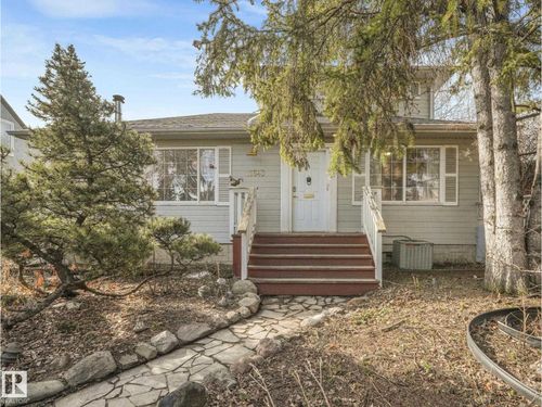 11643 76 Ave Nw, Edmonton, AB, T6G0K9 | Card Image