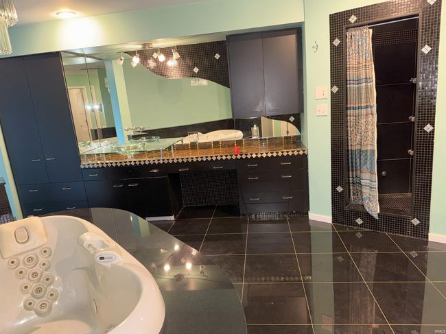 1550 E Pointe Club Dr, House other with 4 bedrooms, 6 bathrooms and null parking in Bloomington IN | Image 17