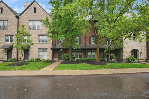 6221 Craughwell Ln, Dublin, OH, 43017-3470 | Card Image
