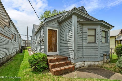 1738 W Gaulbert Ave, Louisville, KY, 40210-1748 | Card Image