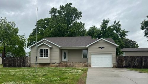 303 S Jefferson St, Tullahoma, TN, 37388 | Card Image