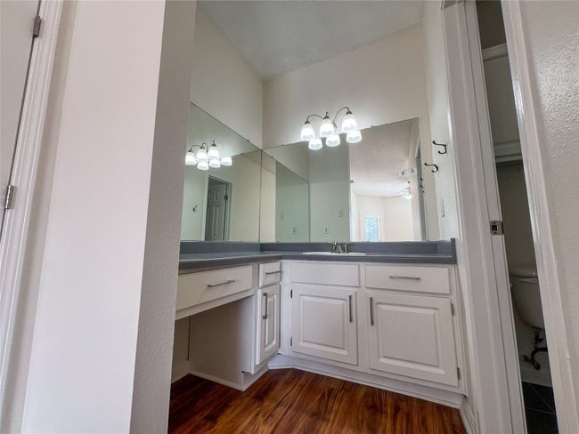 APT-284 - 12166 Metric Blvd, Condo with 2 bedrooms, 2 bathrooms and 2 parking in Austin TX | Image 6