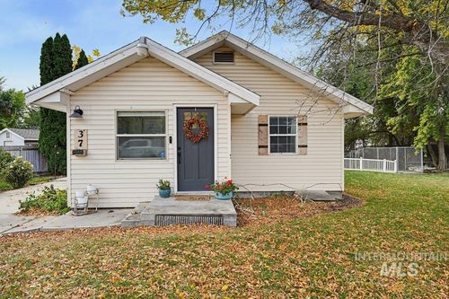 37 4th St N, Nampa, ID, 83687-3479 | Card Image