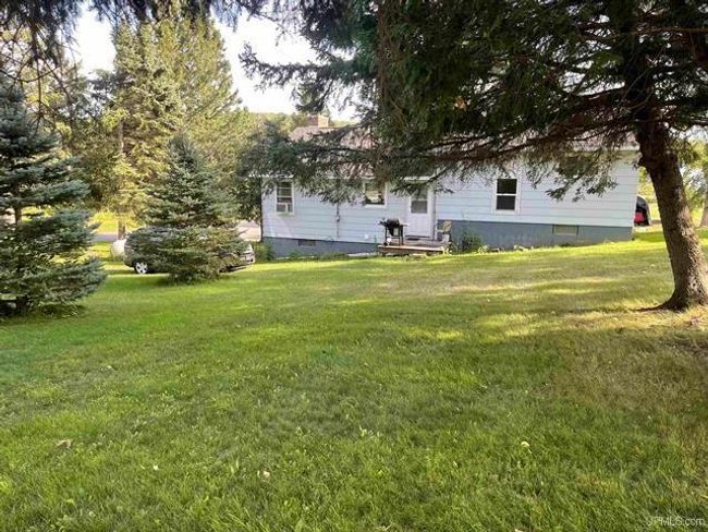 106 3 Rd St, House other with 3 bedrooms, 1 bathrooms and null parking in Alpha MI | Image 5