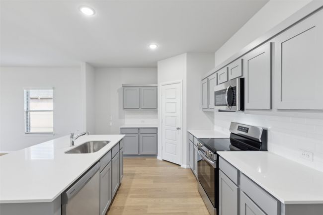 712 Tidal Drive, House other with 4 bedrooms, 3 bathrooms and null parking in Mckinney TX | Image 7