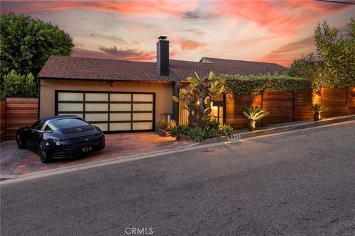 3347 Coy Dr, Sherman Oaks, CA, 91423-4527 | Card Image