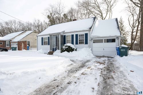 84 Piper Rd, Hamden, CT, 06514-3334 | Card Image