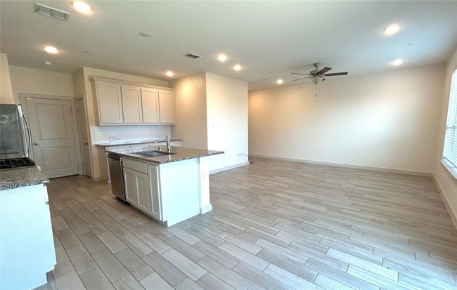 2777 Majesty Dr, Townhouse with 3 bedrooms, 3 bathrooms and null parking in Little Elm TX | Image 5